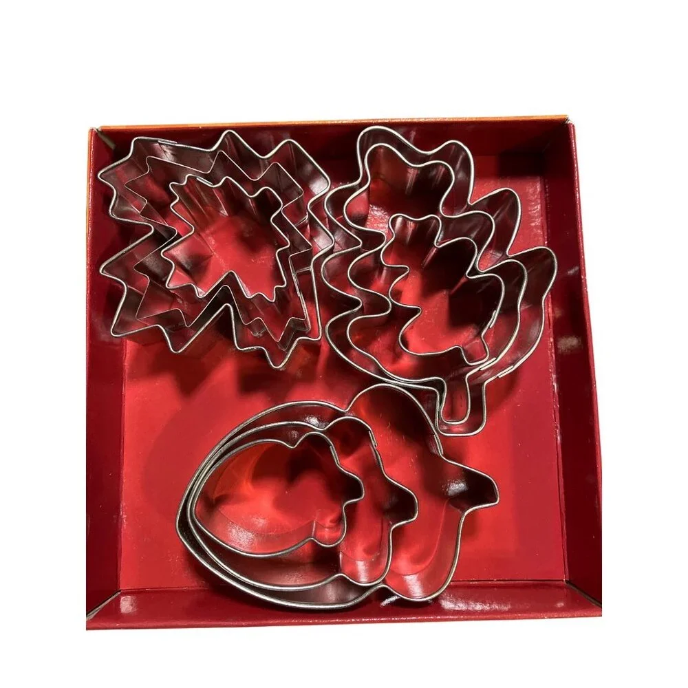 Wilton Leaves and Acorns 9-Piece Metal Cookie Cutter Set
